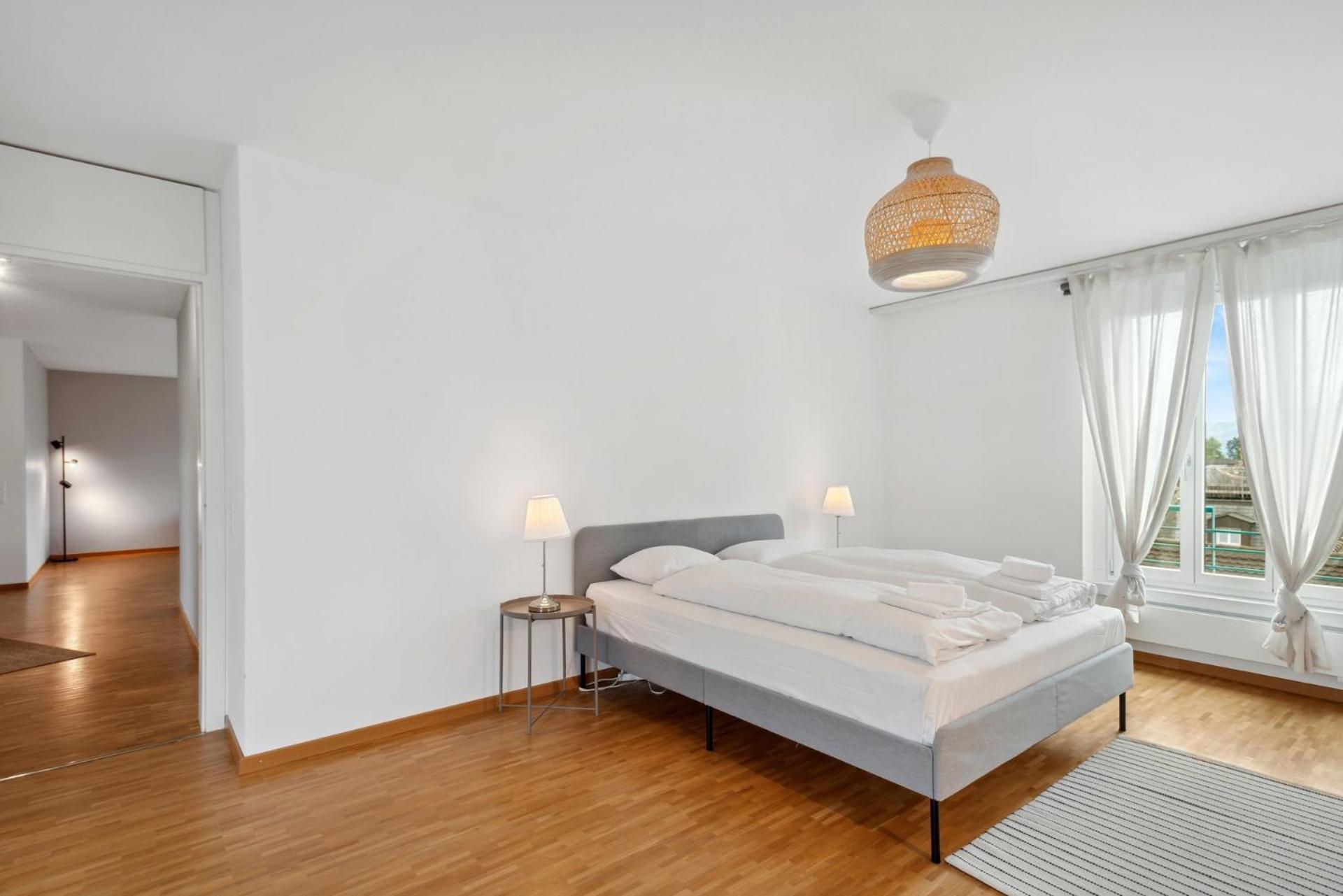 Spacious Central Apartments Hoting Цюрих Екстериор снимка