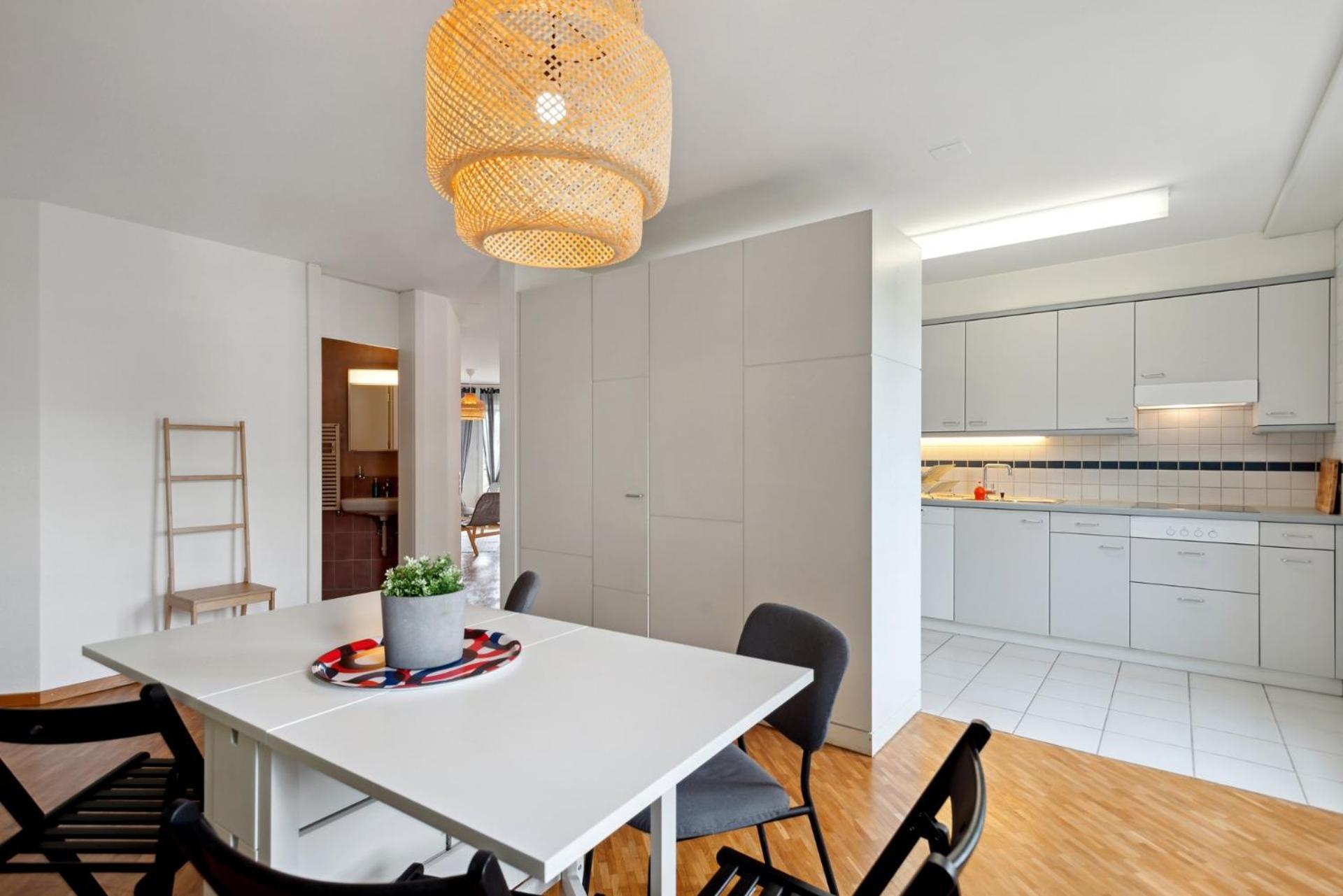Spacious Central Apartments Hoting Цюрих Екстериор снимка