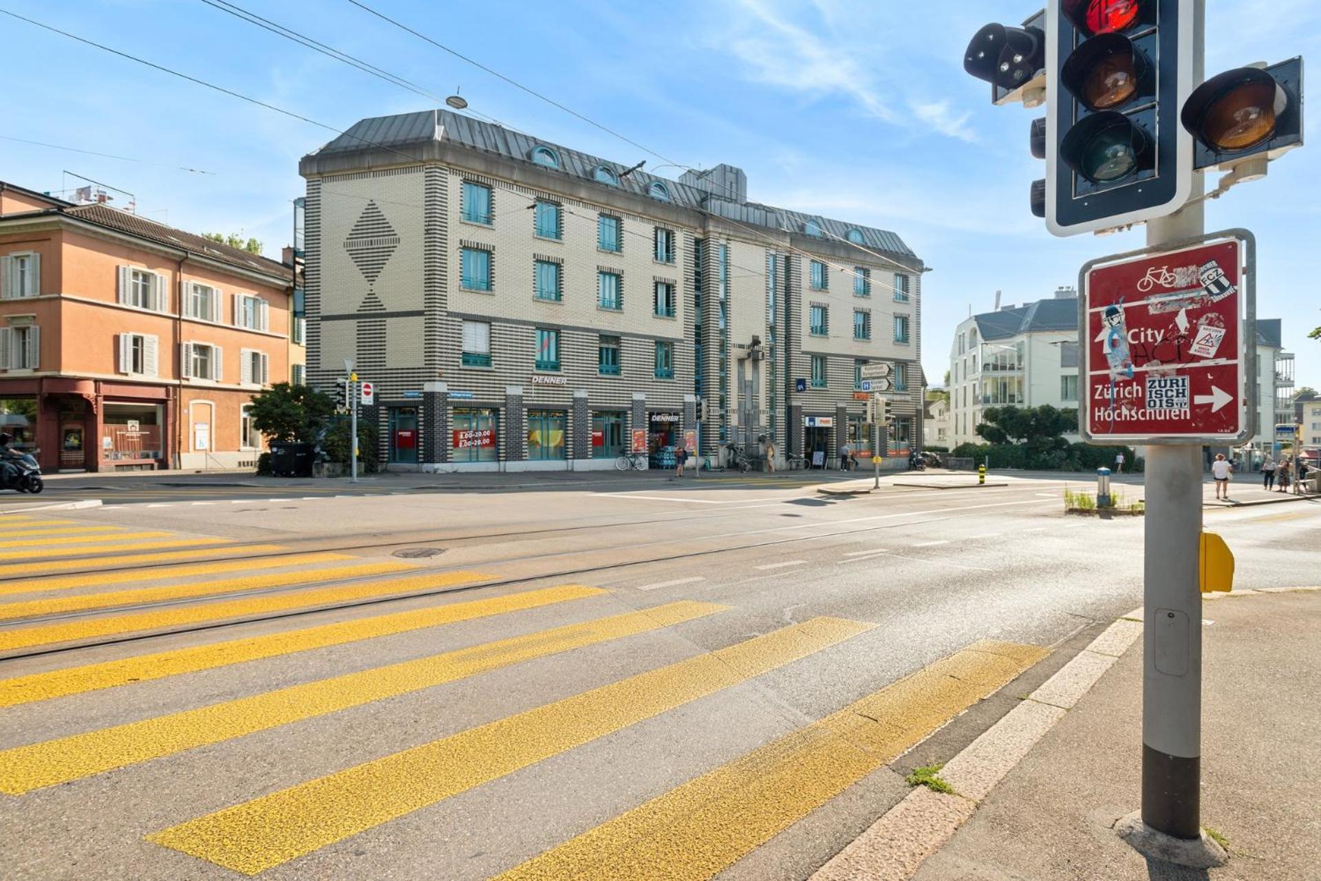 Spacious Central Apartments Hoting Цюрих Екстериор снимка