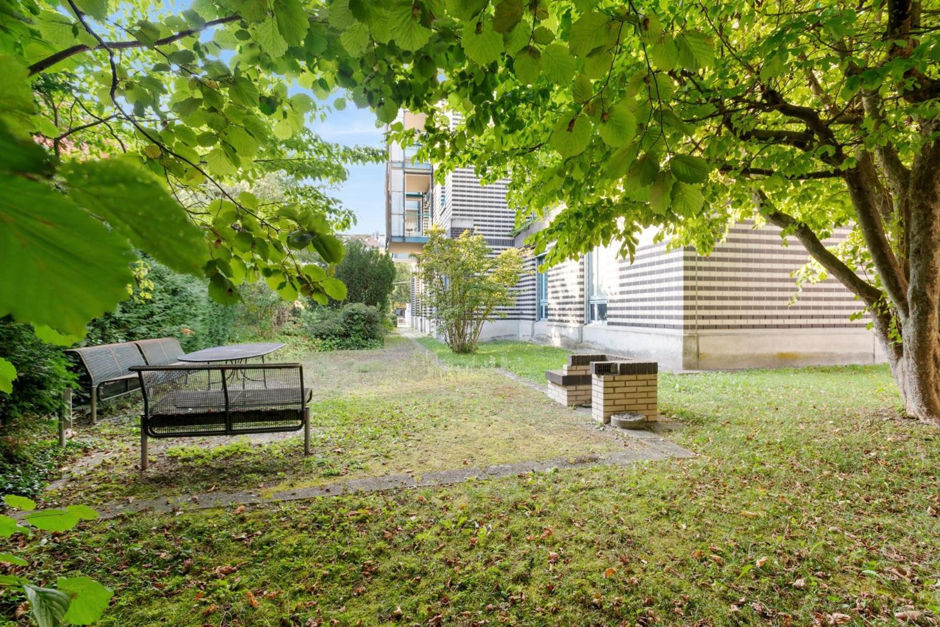 Spacious Central Apartments Hoting Цюрих Екстериор снимка