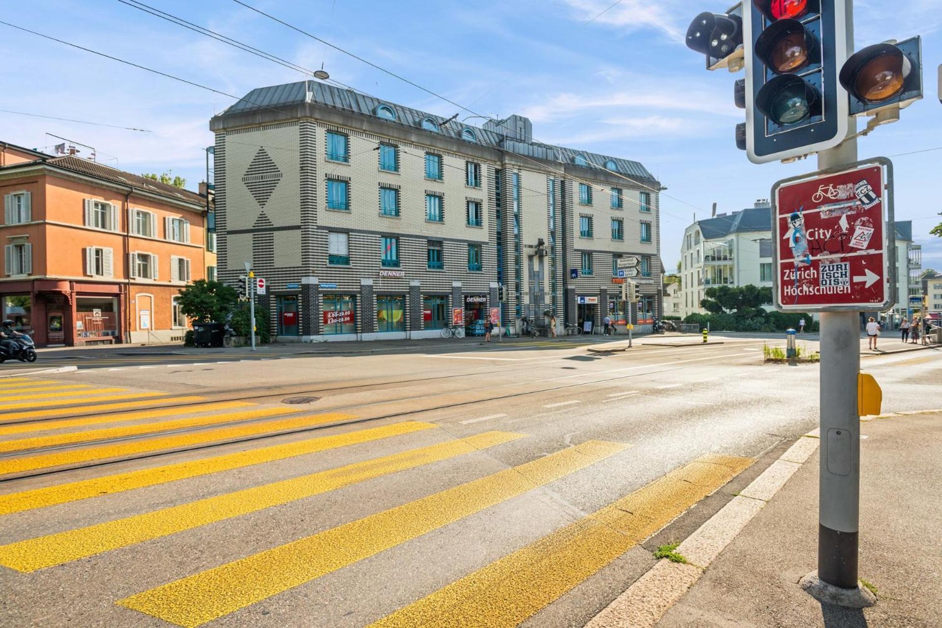 Spacious Central Apartments Hoting Цюрих Екстериор снимка