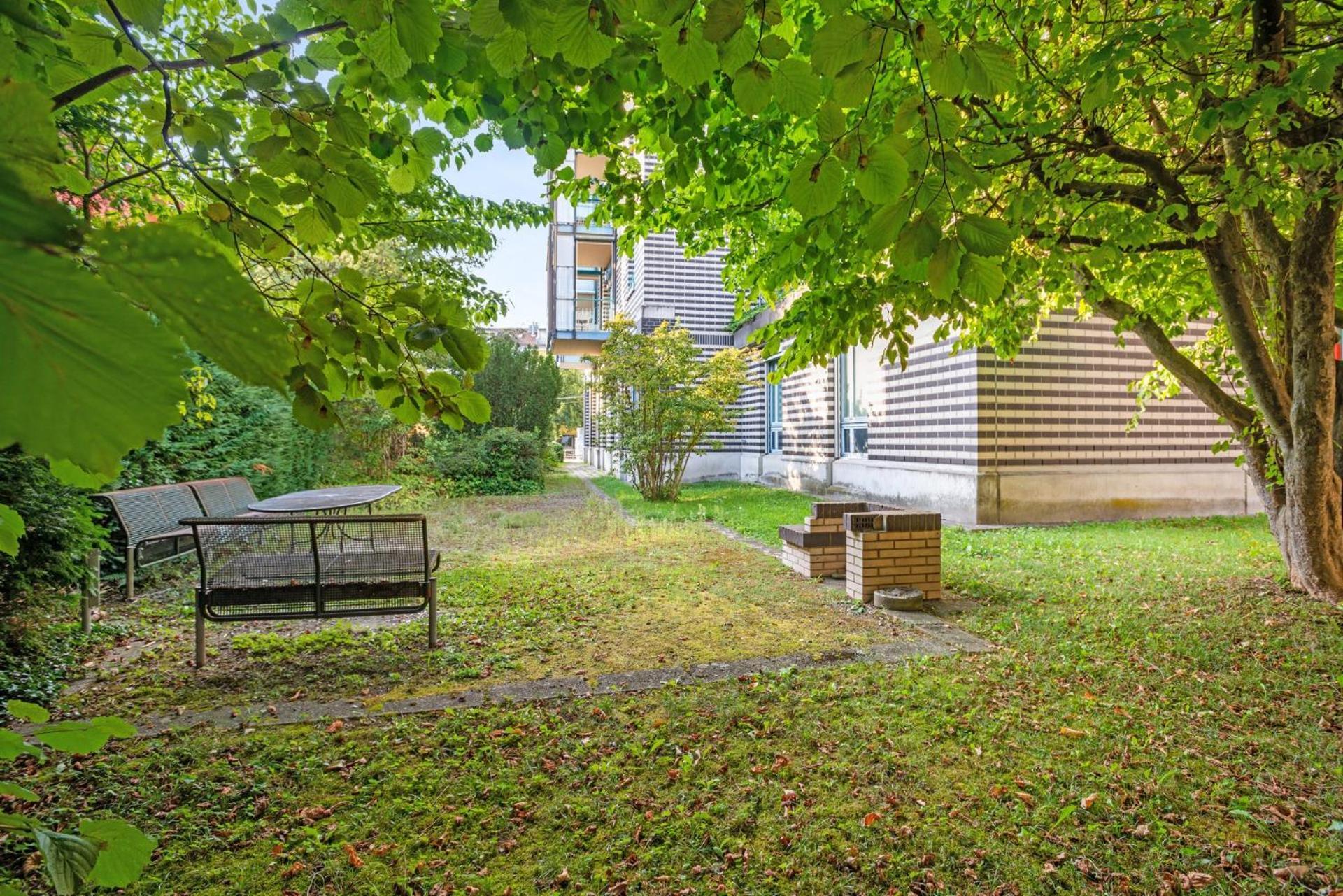 Spacious Central Apartments Hoting Цюрих Екстериор снимка