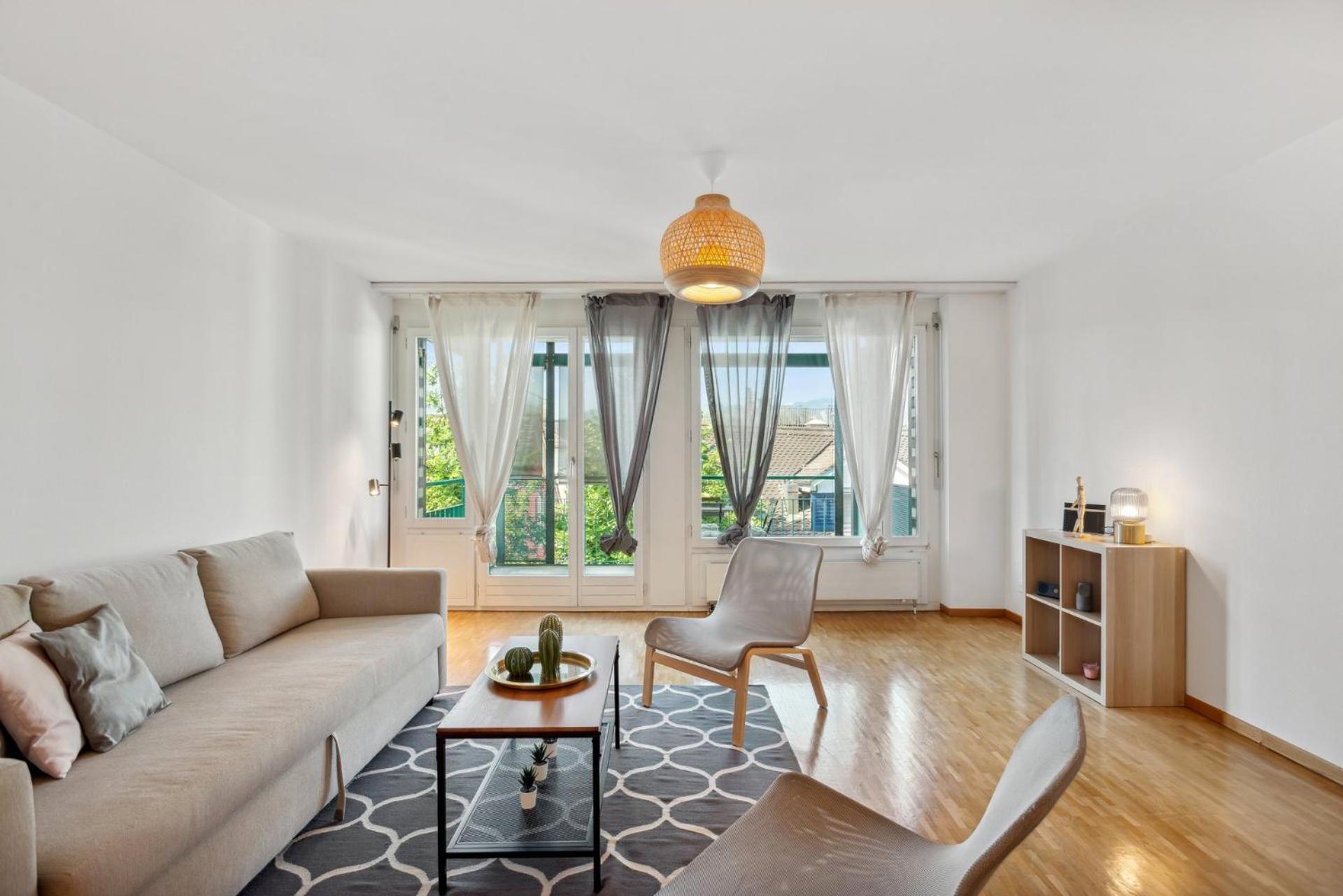 Spacious Central Apartments Hoting Цюрих Екстериор снимка